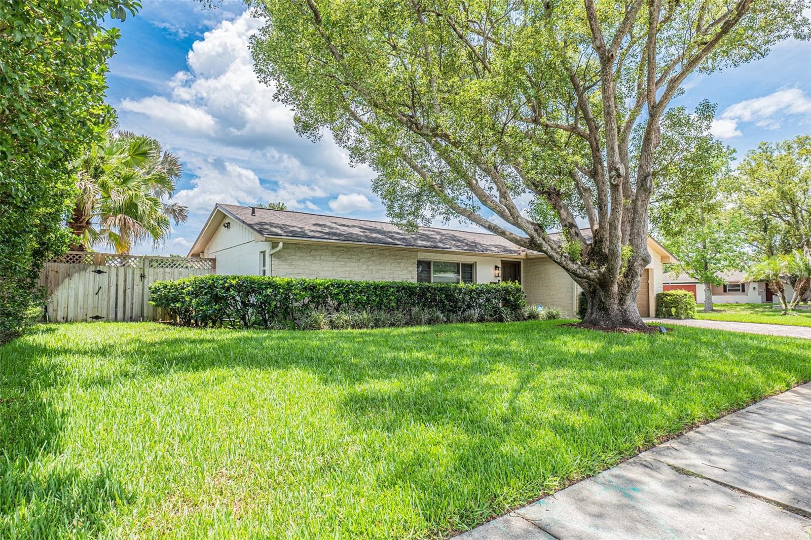 Single Family Residence at 741 BROOKSIDE RD, MAITLAND, photo 4 of 44