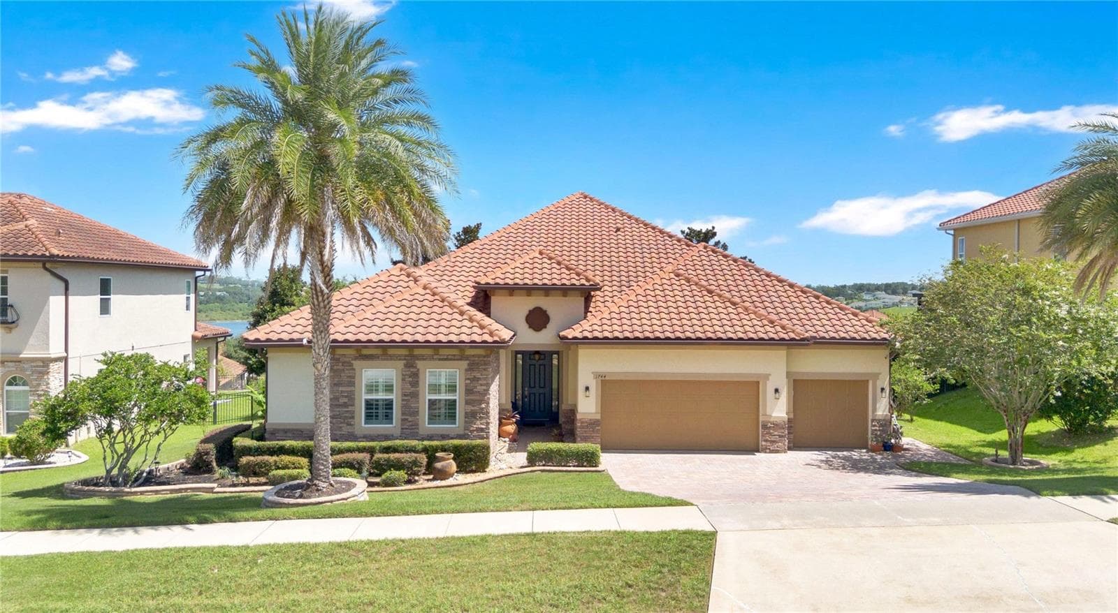 1744 BELLA LAGO DR
