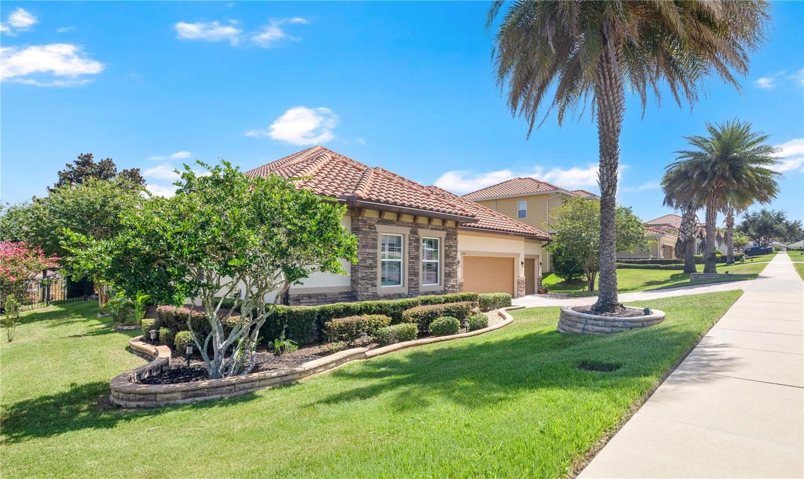 Single Family Residence at 1744 BELLA LAGO DR, CLERMONT, photo 39 of 45