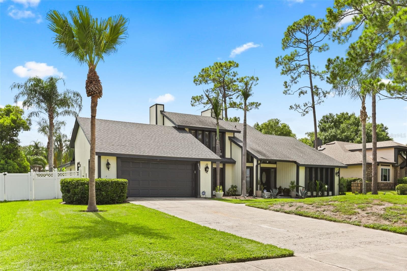 Single Family Residence at 9524 BAY VISTA ESTATES BLVD, ORLANDO, photo 2 of 49