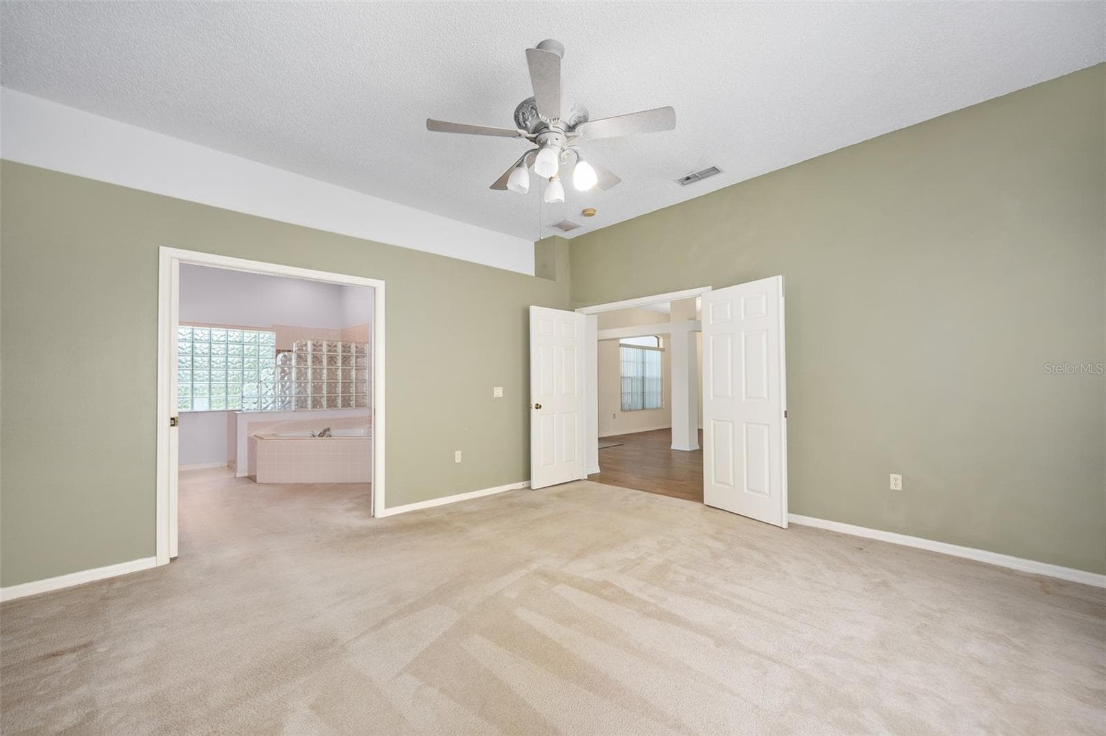 Primary bedroom - 1837 E GLANCY DR, DELTONA