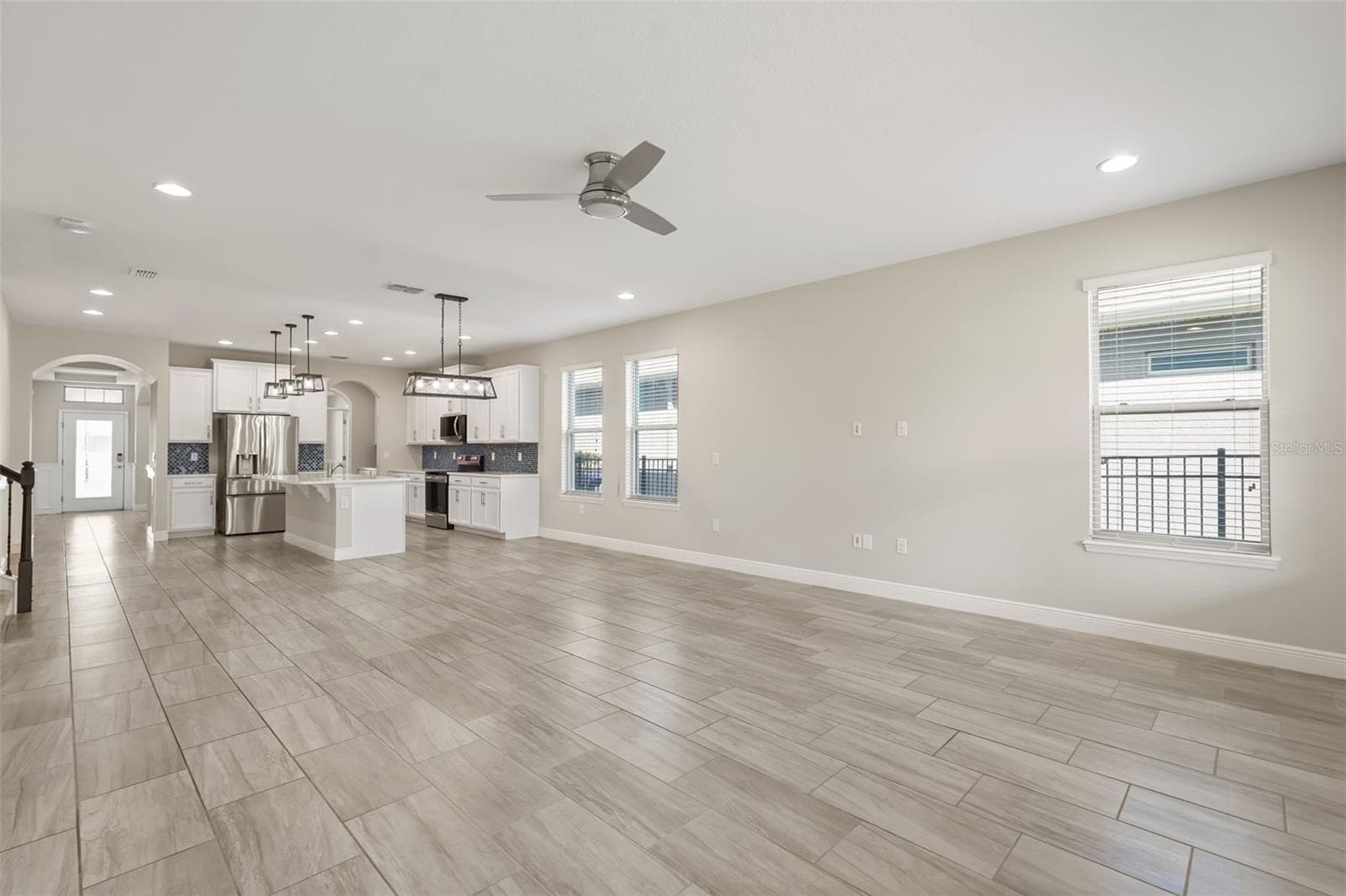 Single Family Residence at 9561 WATERWAY PASSAGE DR, WINTER GARDEN, photo 5 of 71