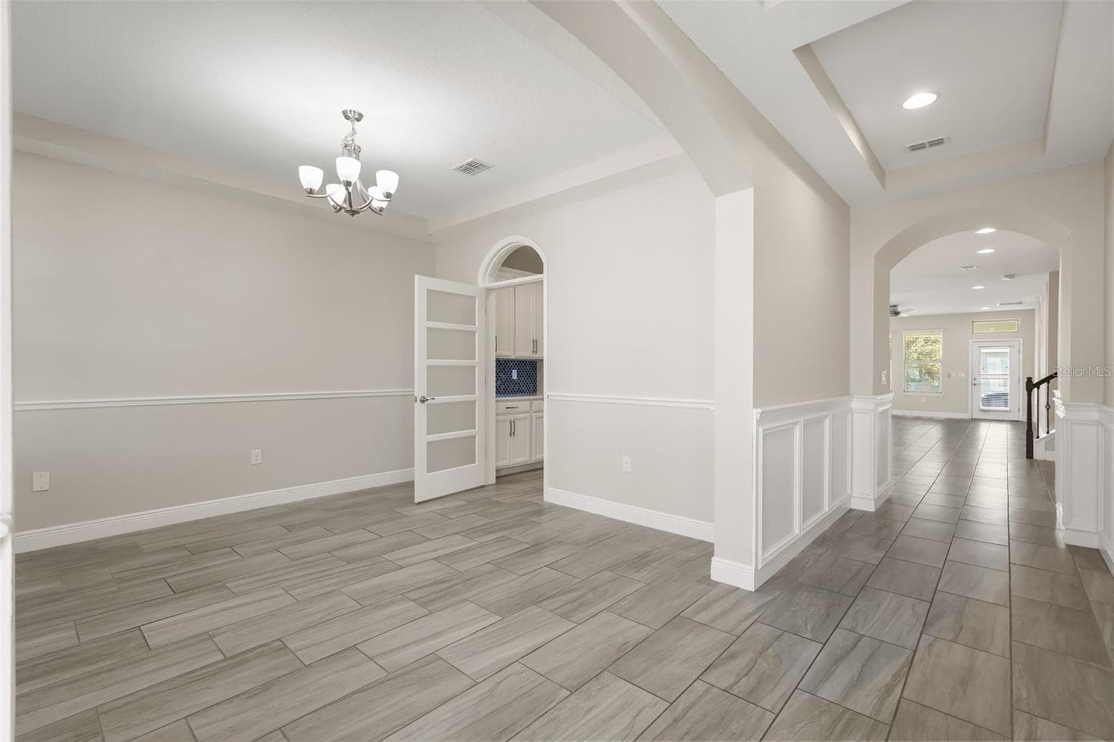 Single Family Residence at 9561 WATERWAY PASSAGE DR, WINTER GARDEN, photo 11 of 71