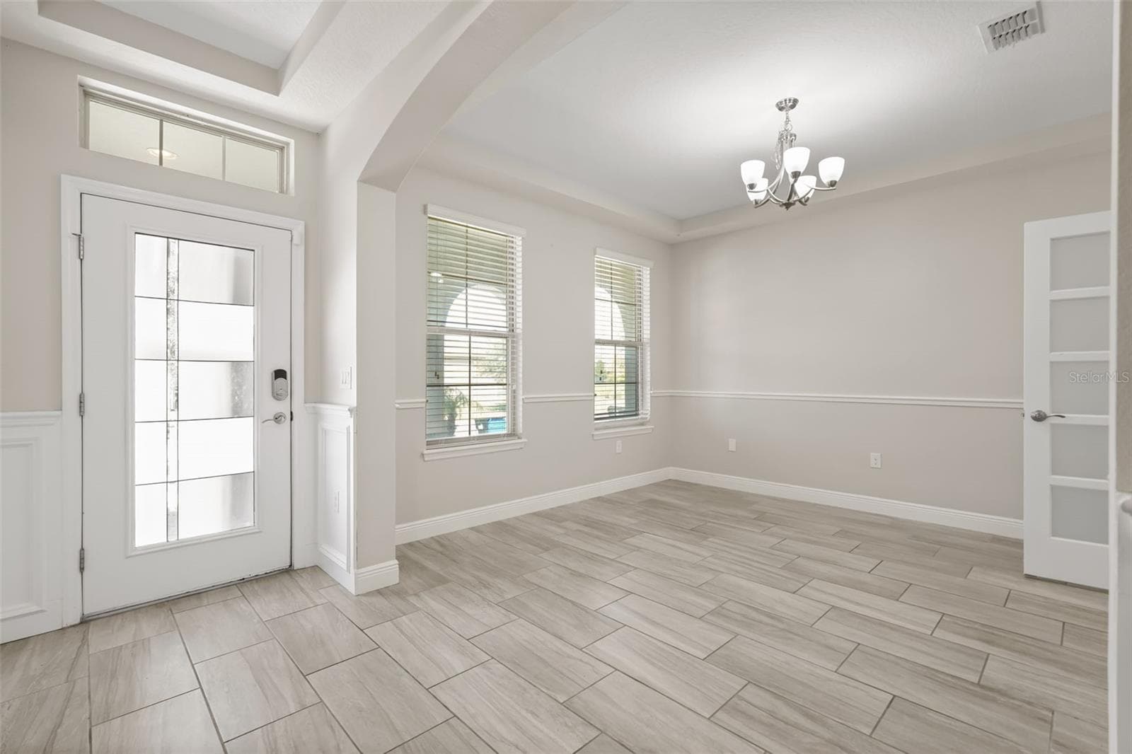 Single Family Residence at 9561 WATERWAY PASSAGE DR, WINTER GARDEN, photo 12 of 71