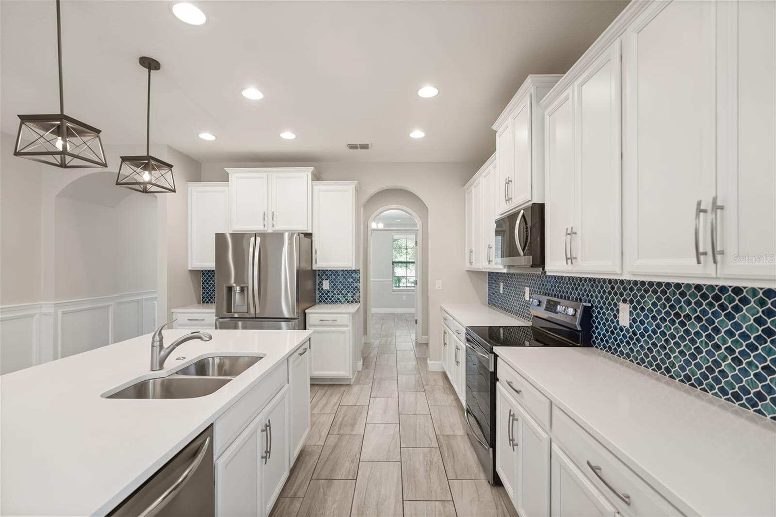 Single Family Residence at 9561 WATERWAY PASSAGE DR, WINTER GARDEN, photo 18 of 71