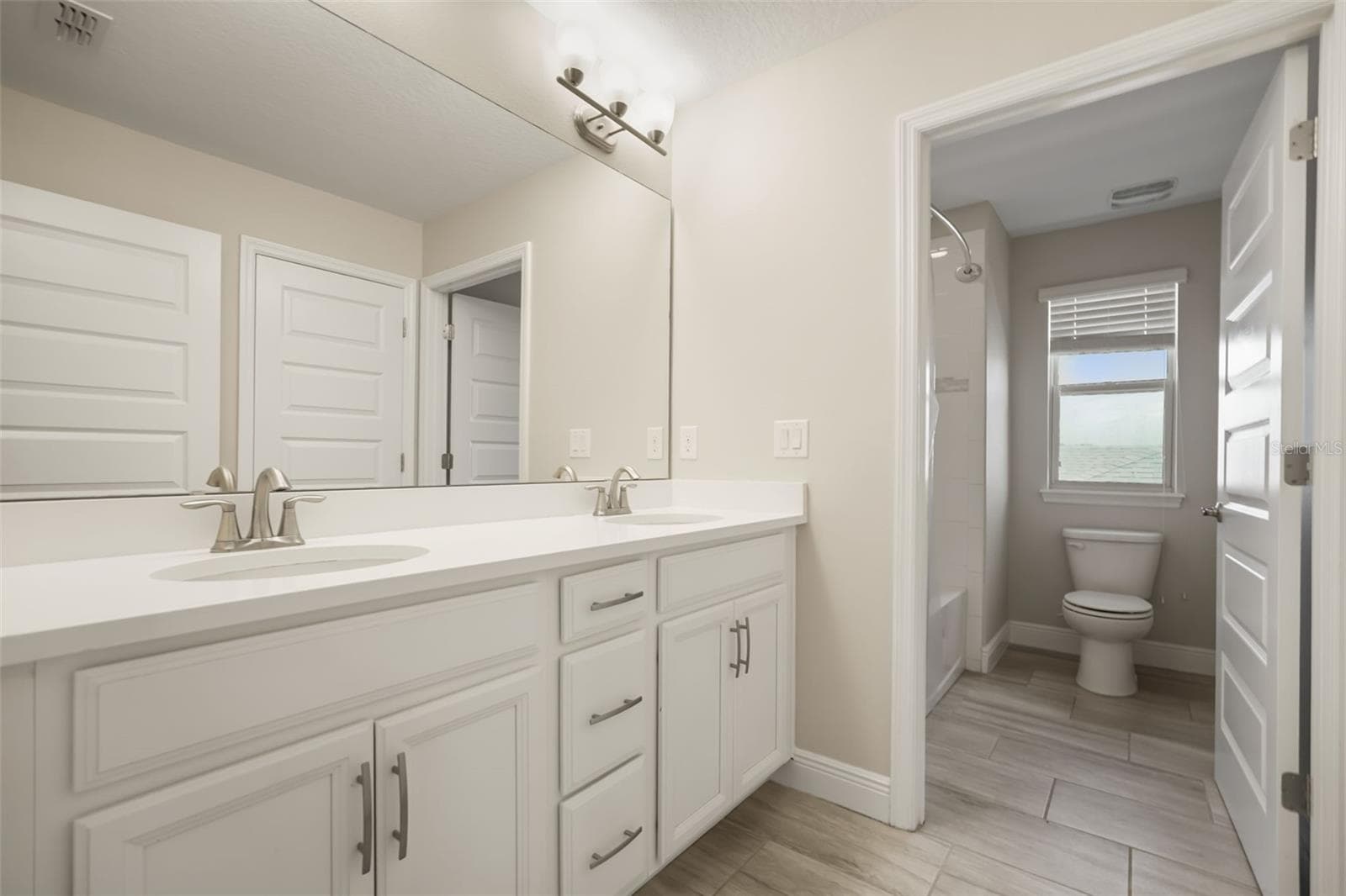 Single Family Residence at 9561 WATERWAY PASSAGE DR, WINTER GARDEN, photo 22 of 71