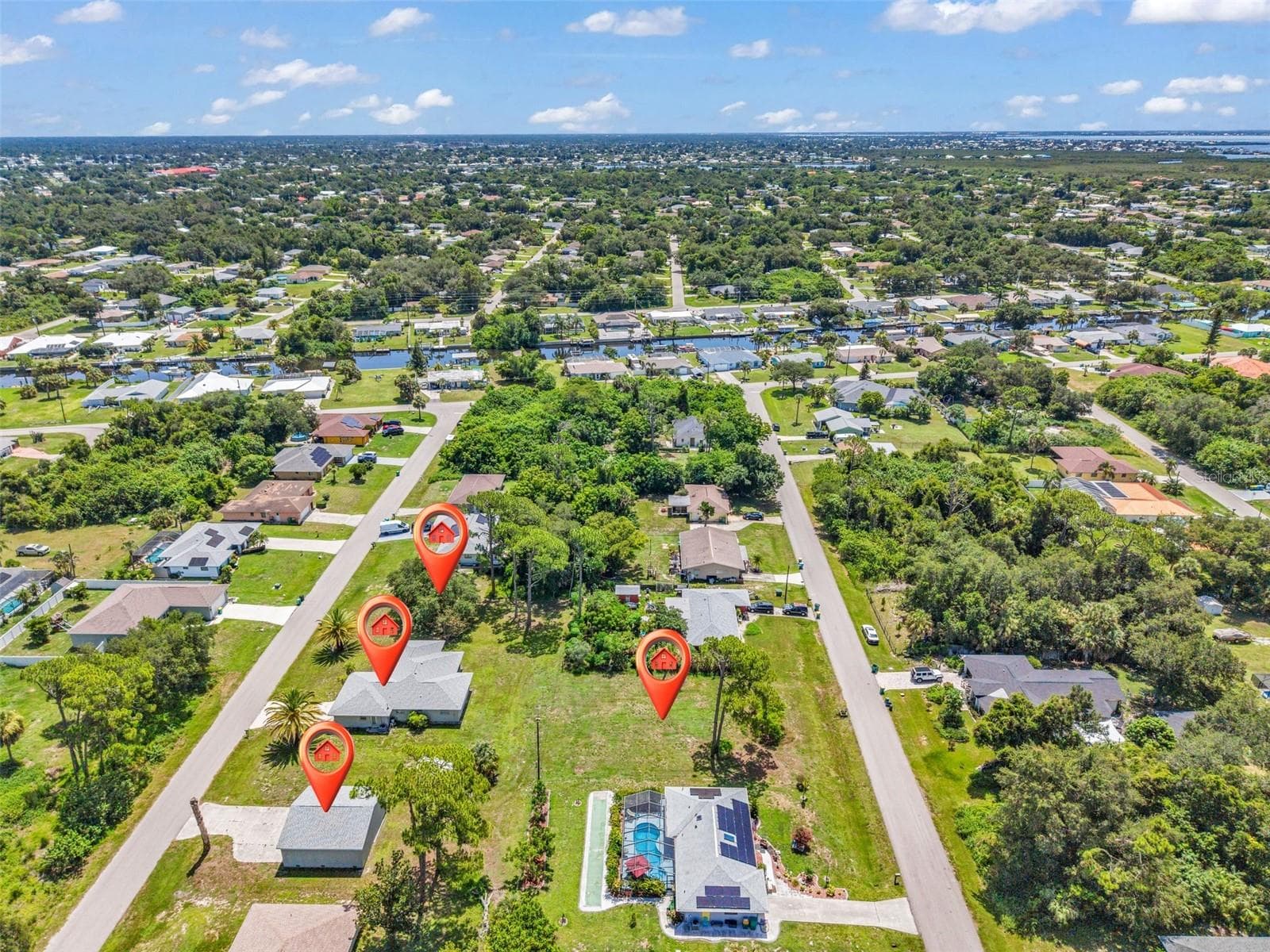 Single Family Residence at 18521 QUAINT AVE, PORT CHARLOTTE, photo 2 of 36