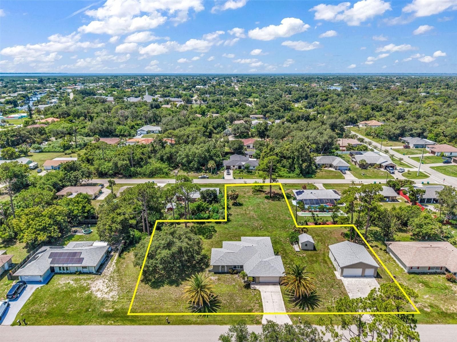 Single Family Residence at 18521 QUAINT AVE, PORT CHARLOTTE, photo 3 of 36