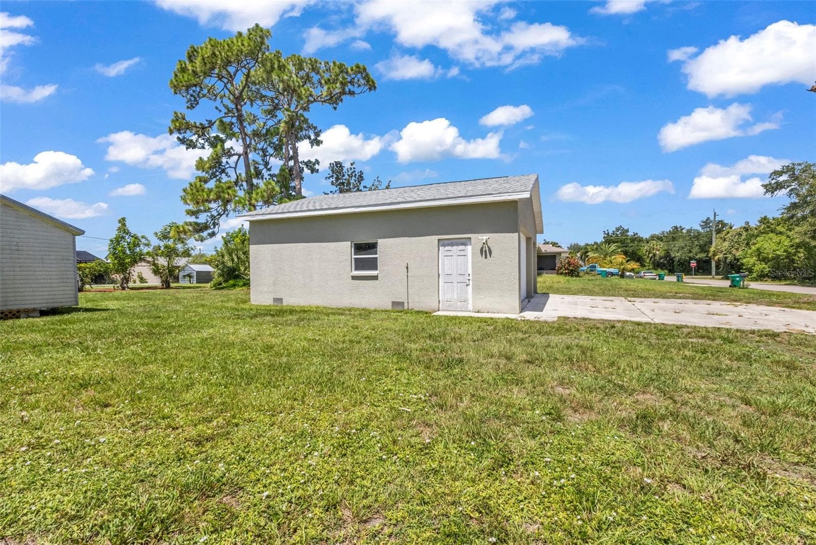 Single Family Residence at 18521 QUAINT AVE, PORT CHARLOTTE, photo 32 of 36