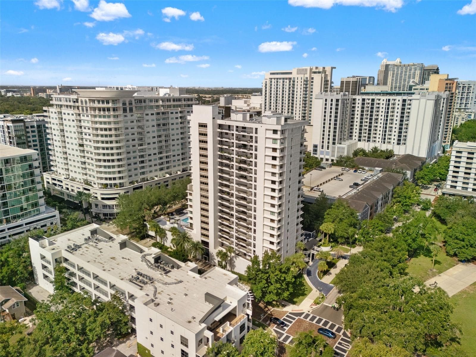 Condominium at 530 E CENTRAL BLVD #405, ORLANDO, photo 10 of 49