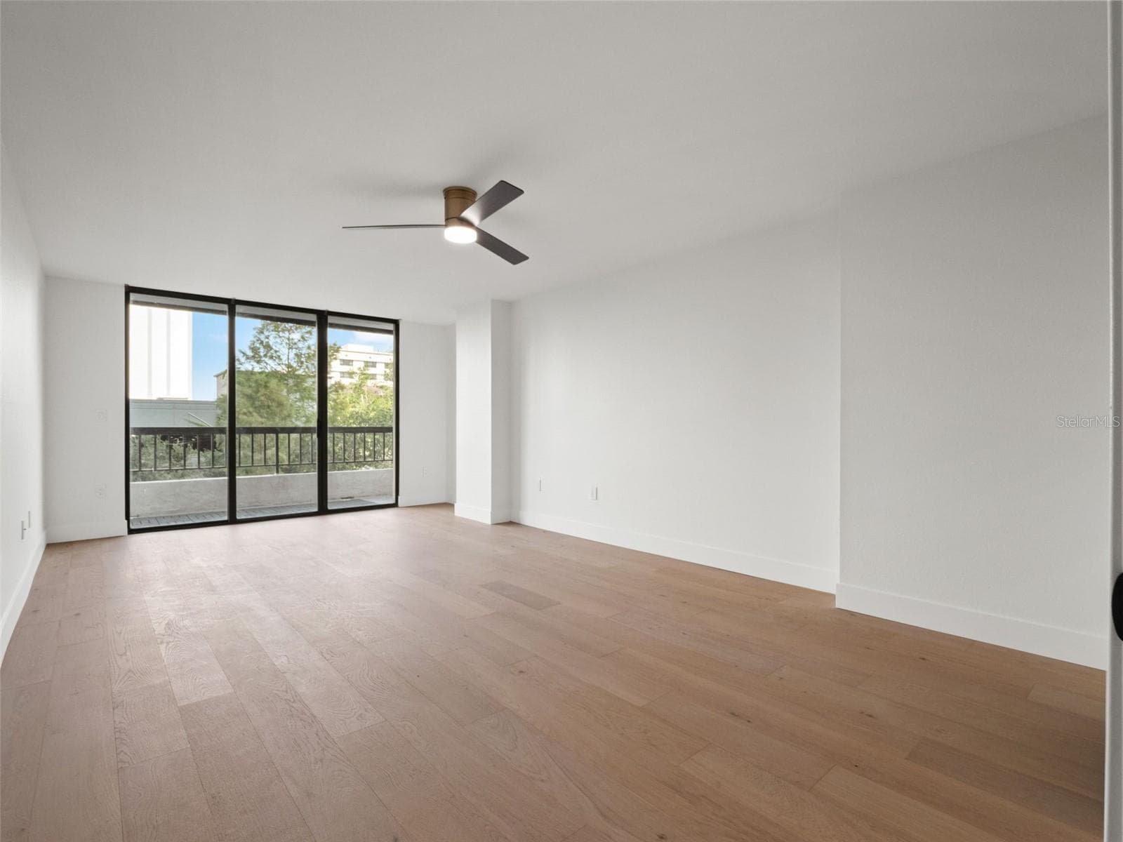 Condominium at 530 E CENTRAL BLVD #405, ORLANDO, photo 29 of 49