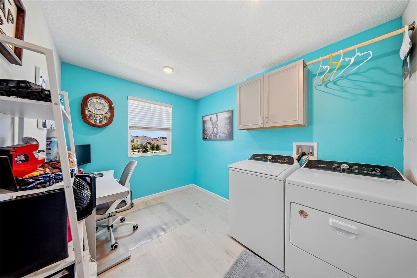 Single Family Residence at 12953 CAMARILLO PL, LITHIA, photo 17 of 45