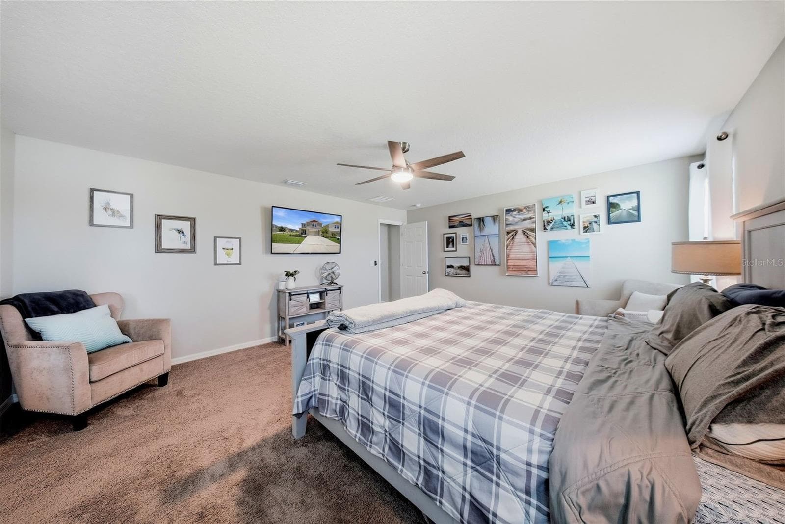 Single Family Residence at 12953 CAMARILLO PL, LITHIA, photo 32 of 45