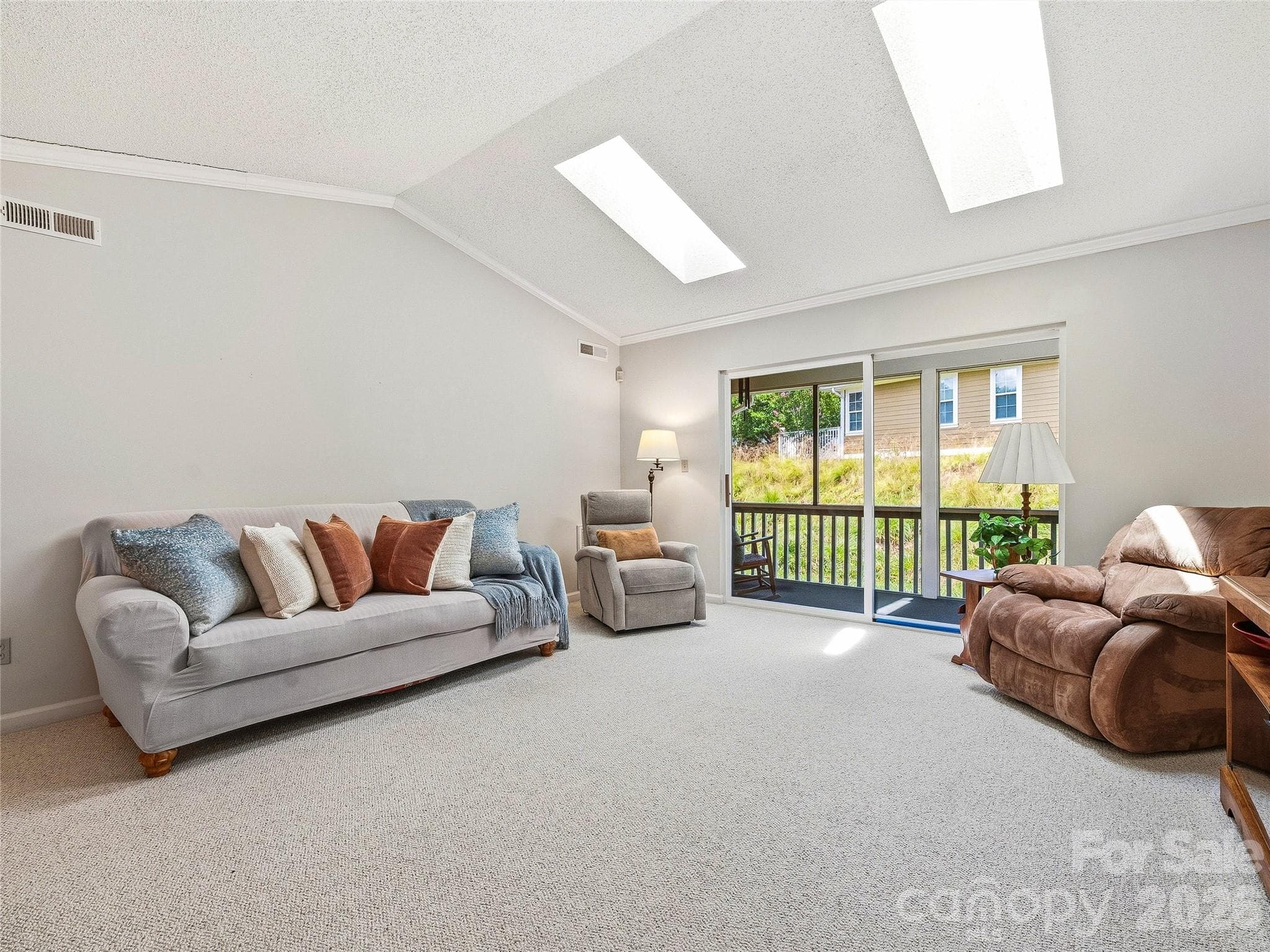 Condominium at 102 Rough Point Court, Asheville, photo 13 of 35