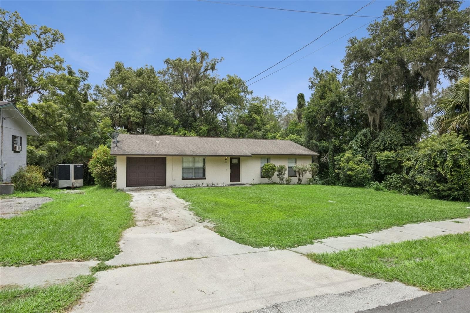 Single Family Residence at 397 S ORANGE AVE, ORANGE CITY, photo 3 of 36