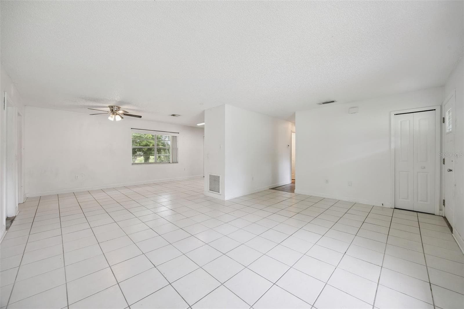Single Family Residence at 397 S ORANGE AVE, ORANGE CITY, photo 10 of 36