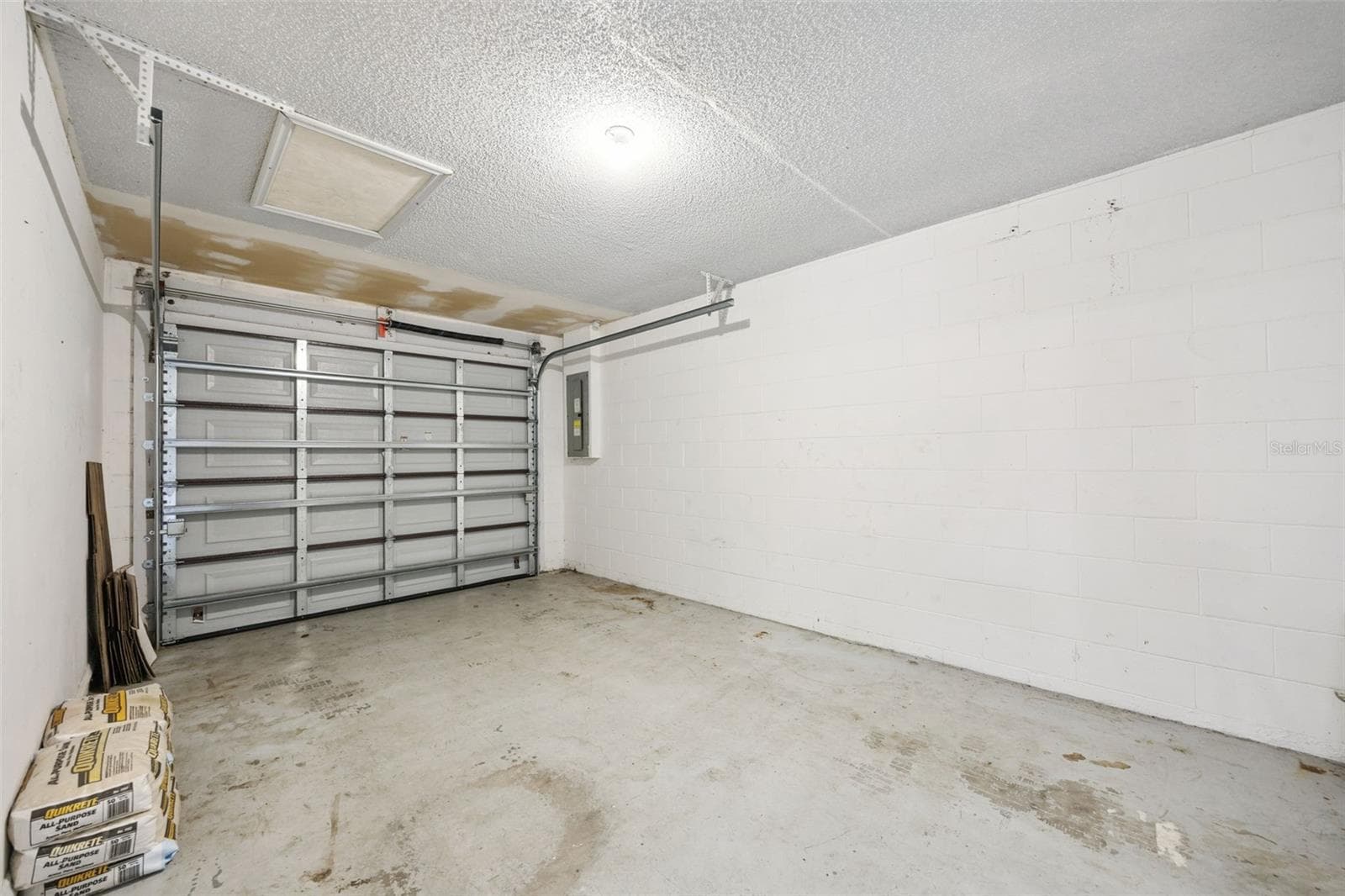 Single Family Residence at 397 S ORANGE AVE, ORANGE CITY, photo 29 of 36