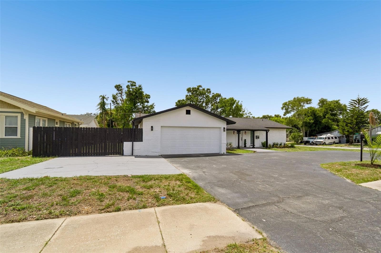 Single Family Residence at 1530 49TH ST N, ST PETERSBURG, photo 4 of 82