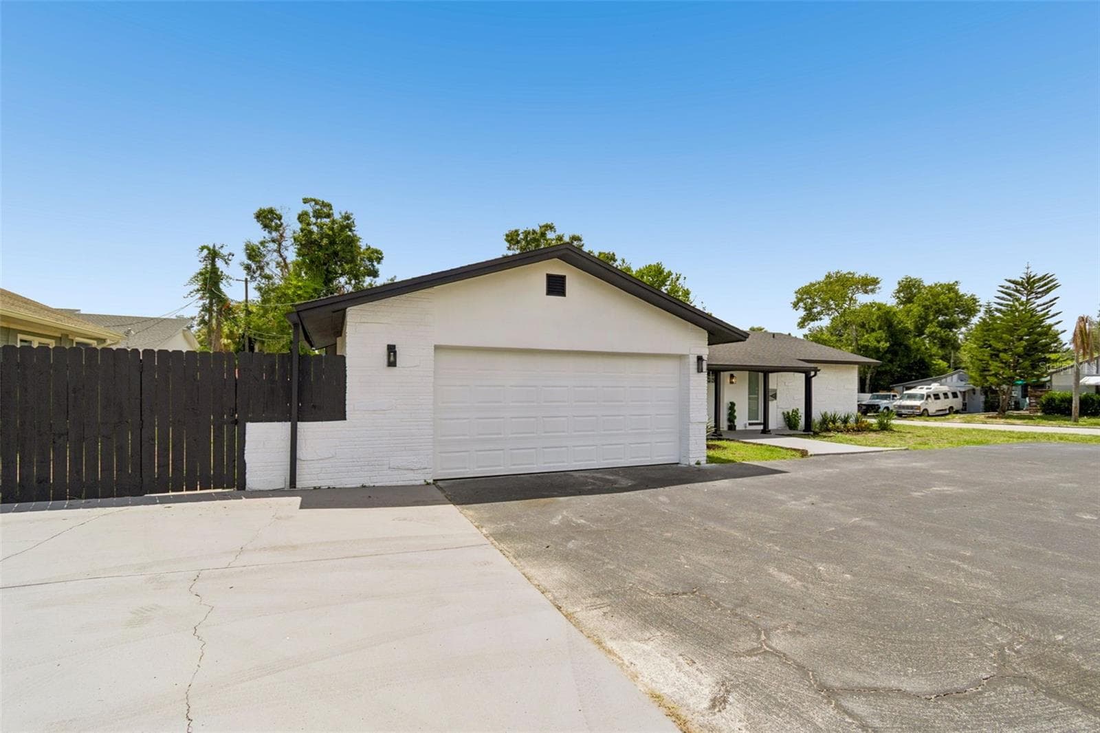 Single Family Residence at 1530 49TH ST N, ST PETERSBURG, photo 5 of 82