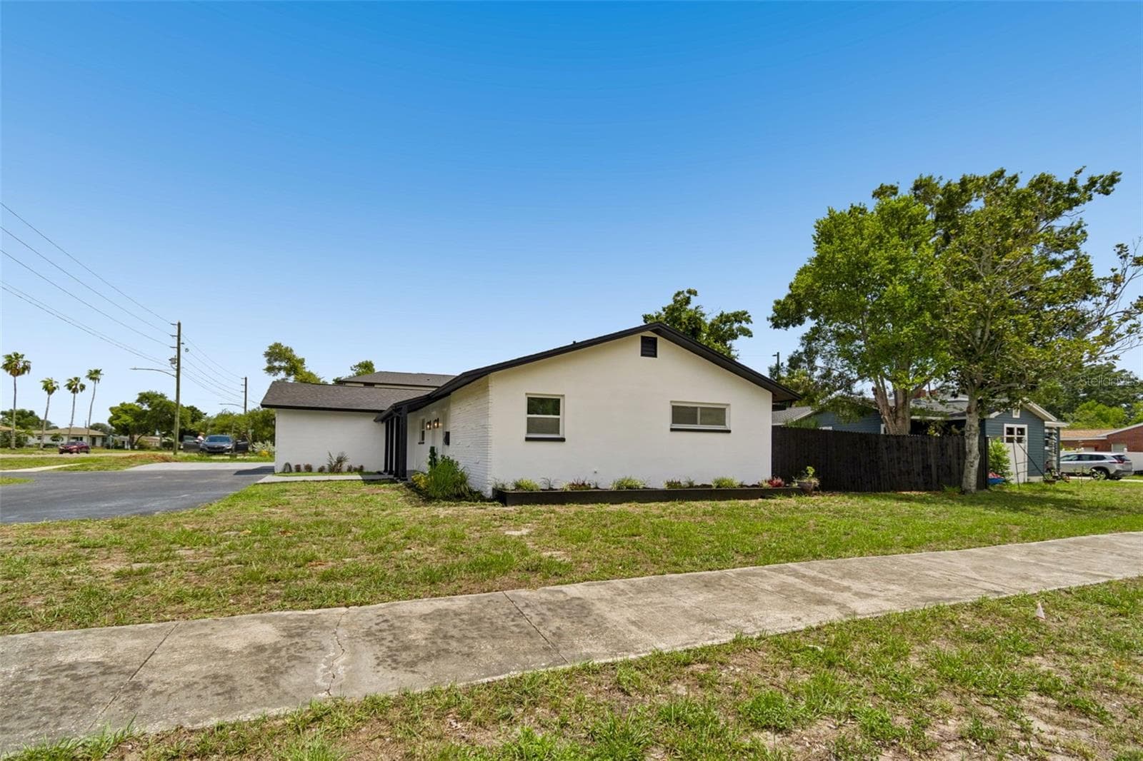 Single Family Residence at 1530 49TH ST N, ST PETERSBURG, photo 8 of 82