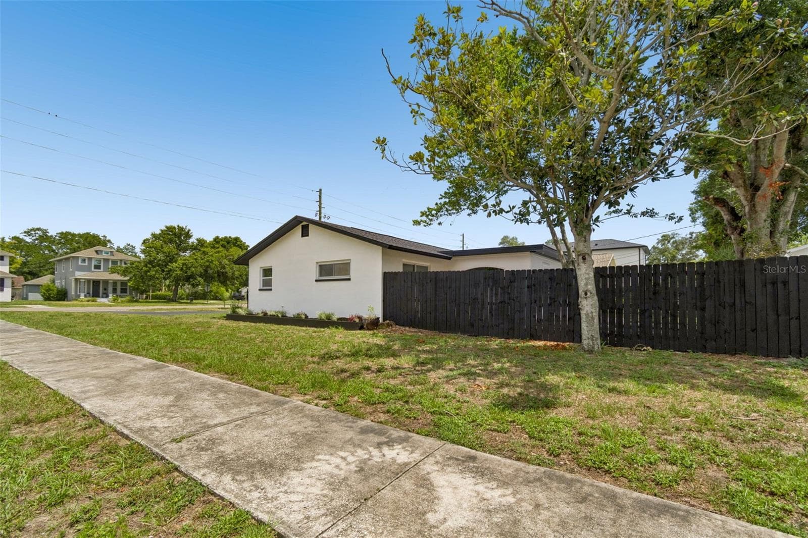 Single Family Residence at 1530 49TH ST N, ST PETERSBURG, photo 9 of 82