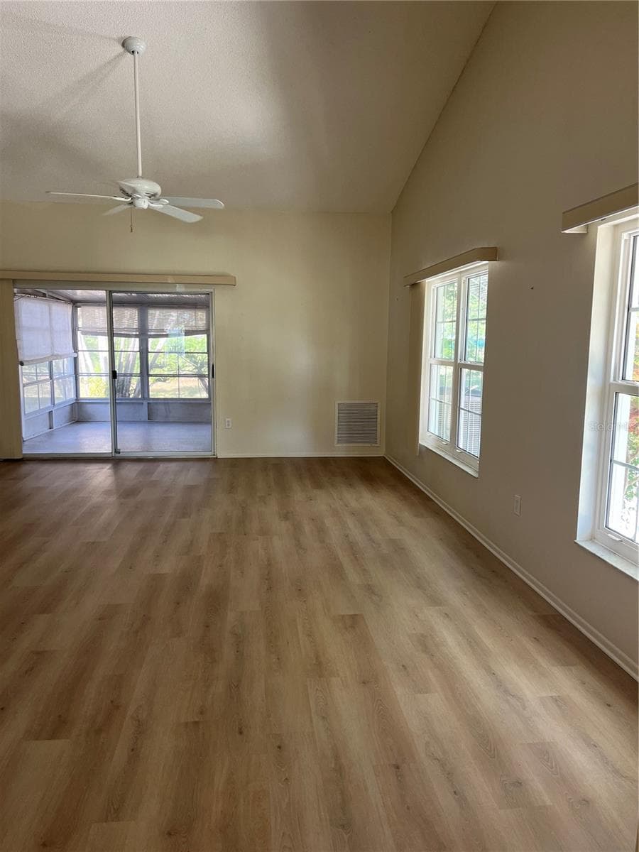 Villa at 2387 BENTLEY DRIVE, PALM HARBOR, photo 3 of 18