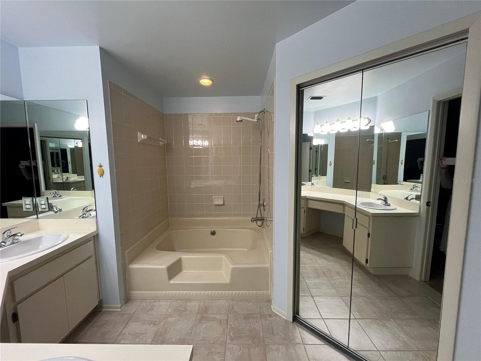 Villa at 2387 BENTLEY DRIVE, PALM HARBOR, photo 12 of 18