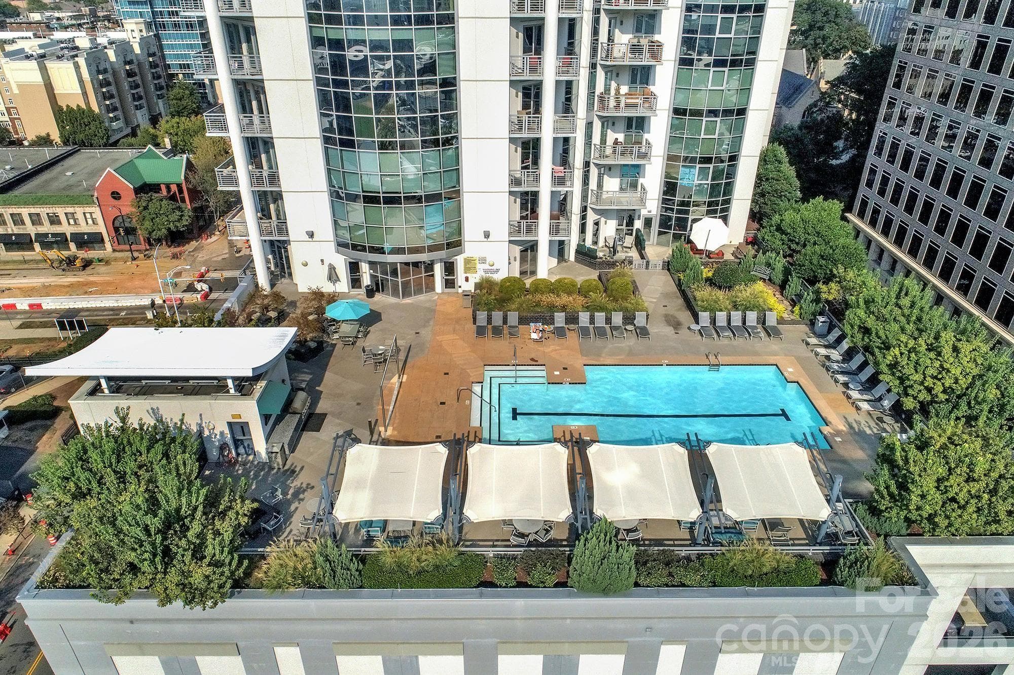 333 W Trade Street
