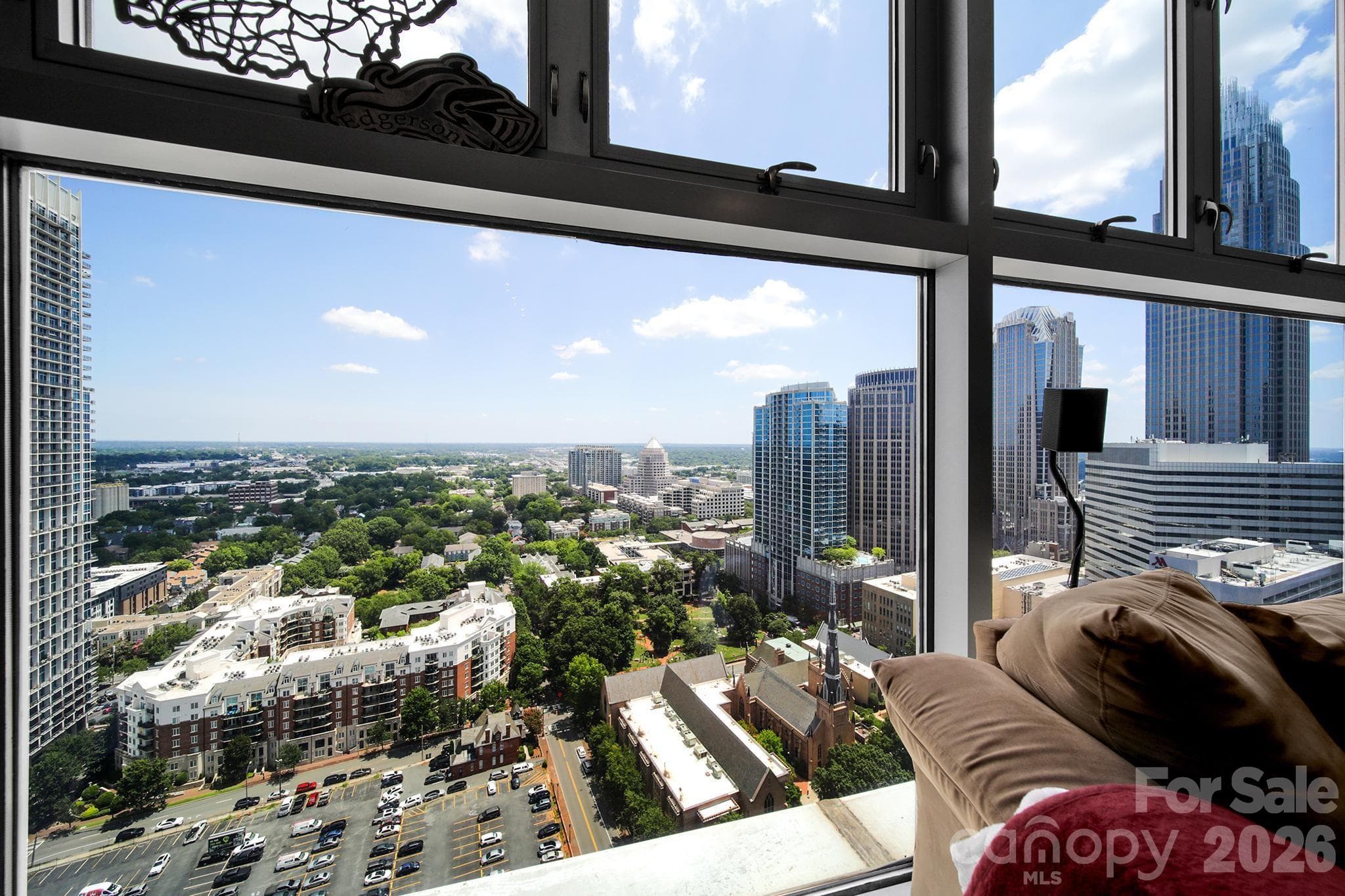 Condominium at 333 W Trade Street, Charlotte, photo 16 of 31