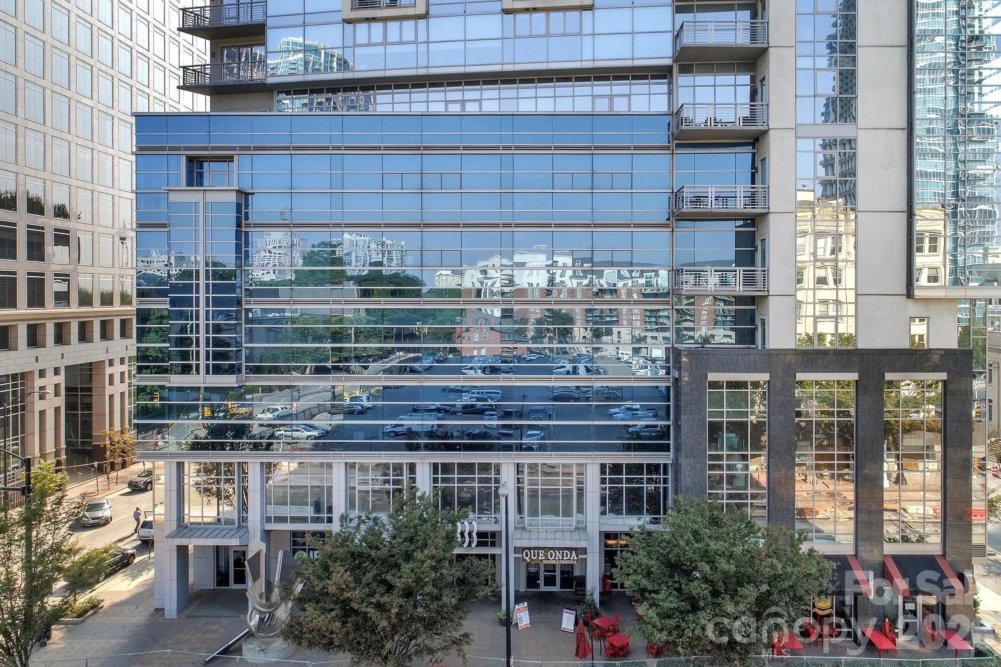 Condominium at 333 W Trade Street, Charlotte, photo 25 of 31