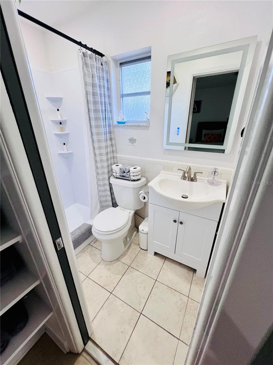 Single Family Residence at 13607 101ST TER, SEMINOLE, photo 10 of 26