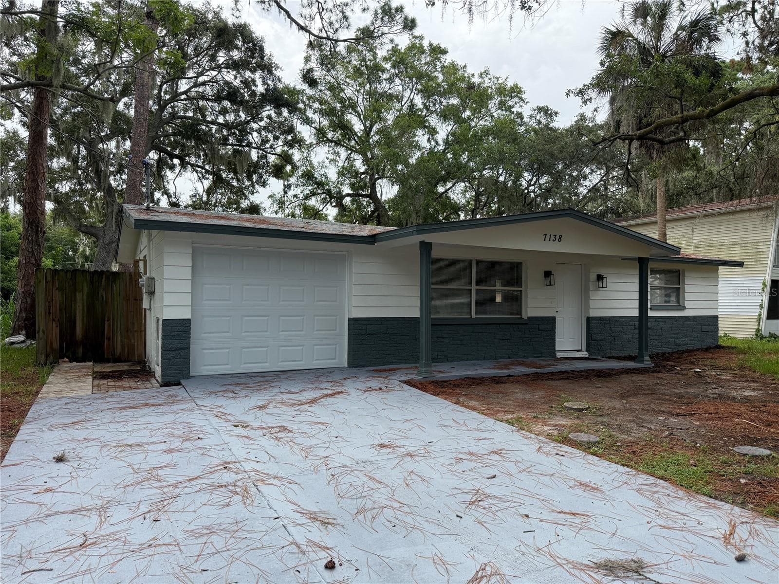Single Family Residence at 7138 PINEWOOD DR, NEW PORT RICHEY, photo 2 of 26