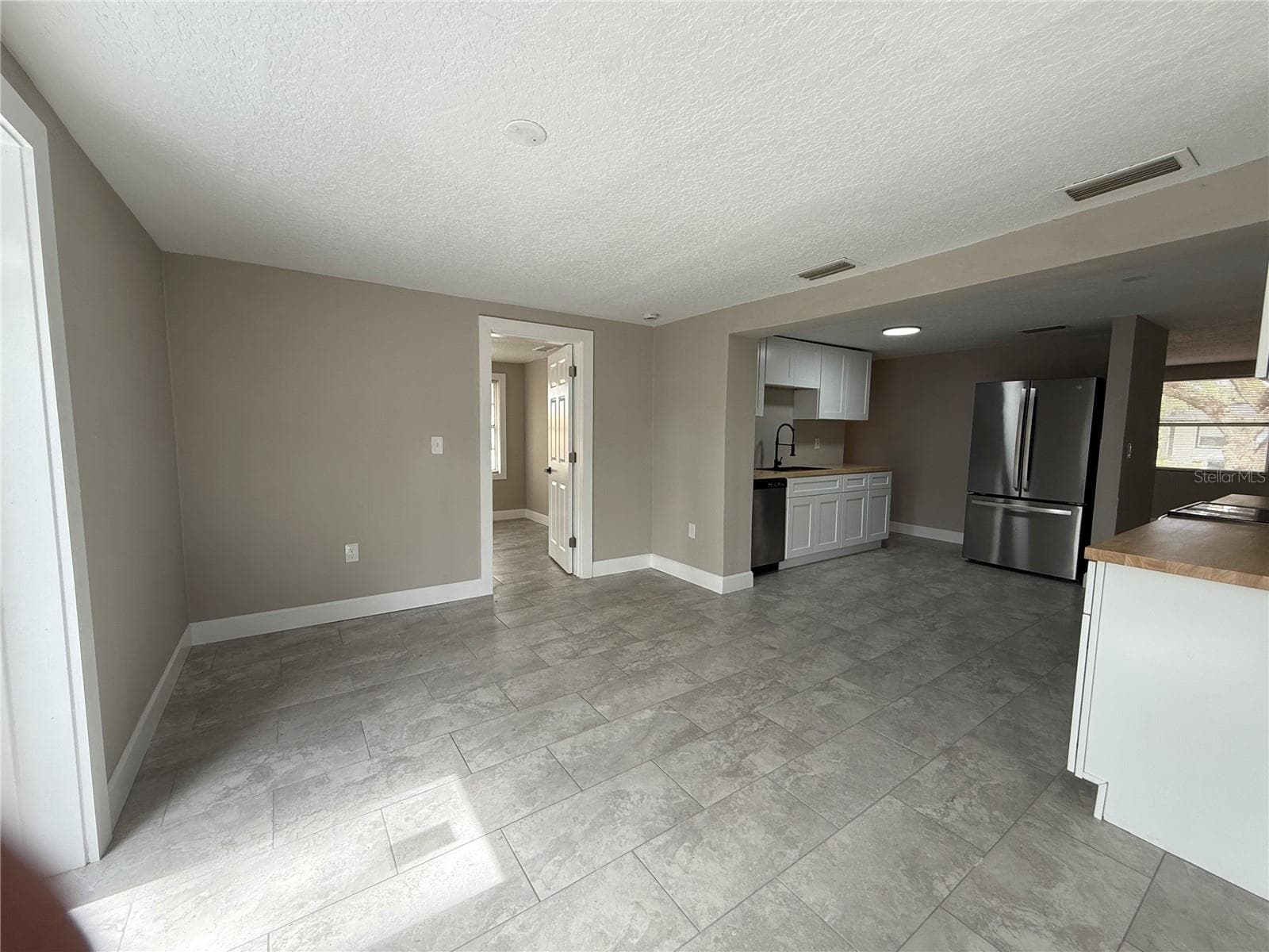 Single Family Residence at 7138 PINEWOOD DR, NEW PORT RICHEY, photo 5 of 26
