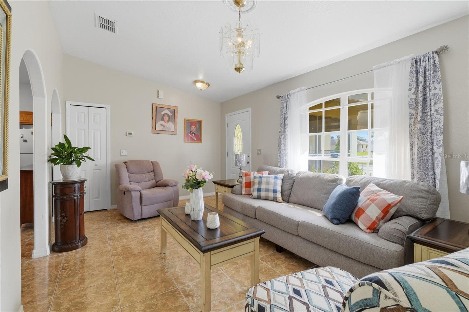 Single Family Residence at 1029 DUDLEY DR, KISSIMMEE, photo 7 of 36