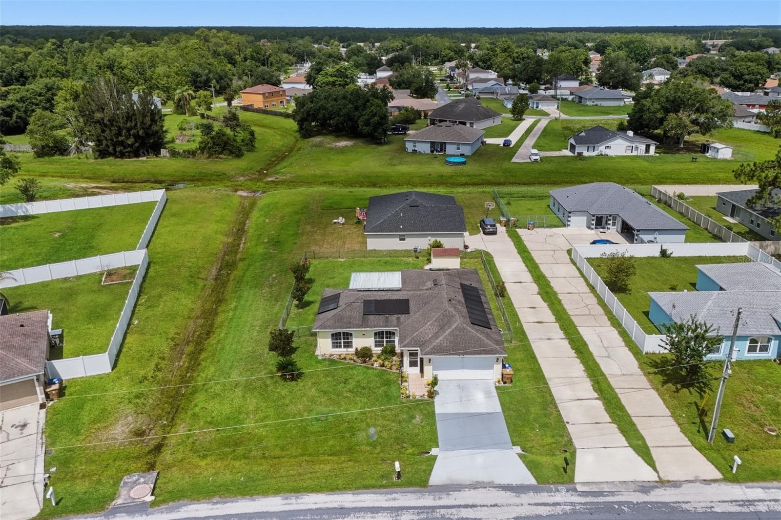 Single Family Residence at 1029 DUDLEY DR, KISSIMMEE, photo 32 of 36