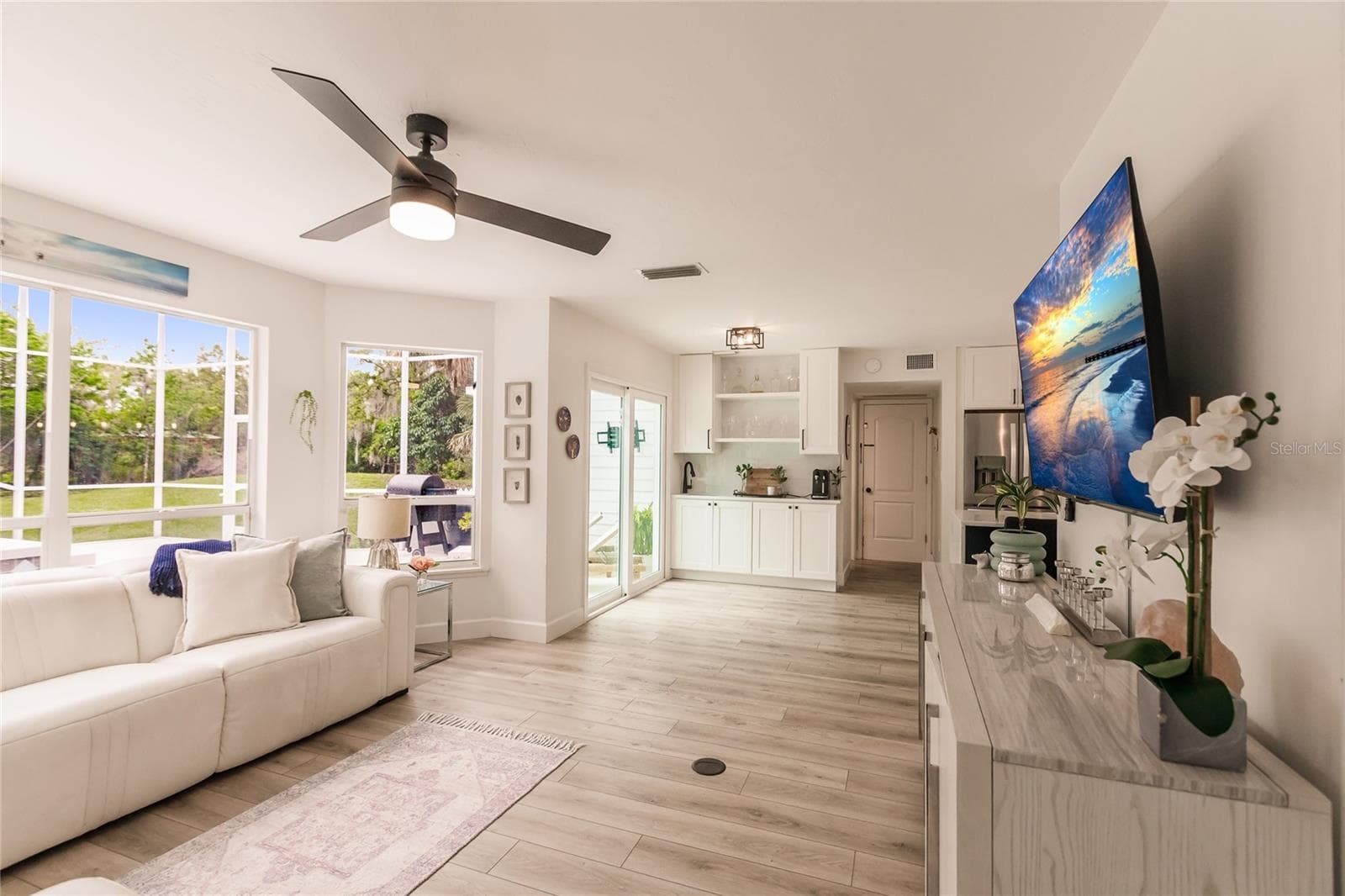 Single Family Residence at 1587 FIRETHORNE LAKES DR, SARASOTA, photo 16 of 50