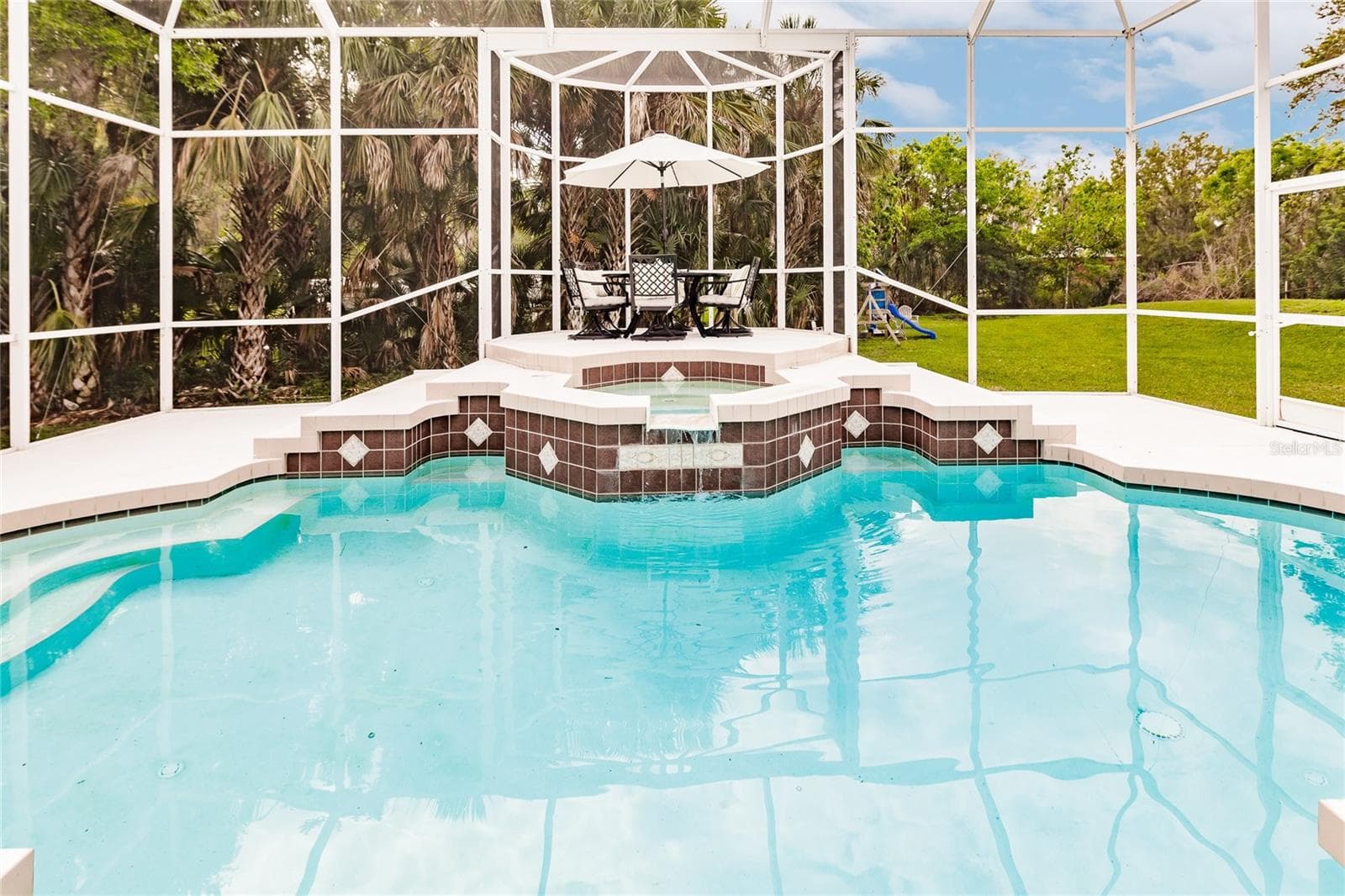 Single Family Residence at 1587 FIRETHORNE LAKES DR, SARASOTA, photo 41 of 50