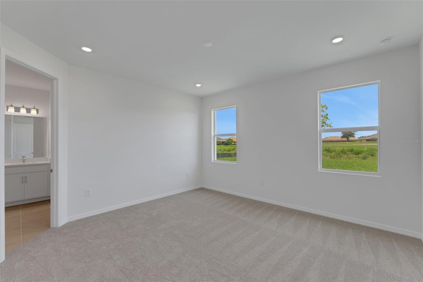 Single Family Residence at 16935 SQUIRREL BRANCH LN, ALVA, photo 10 of 35
