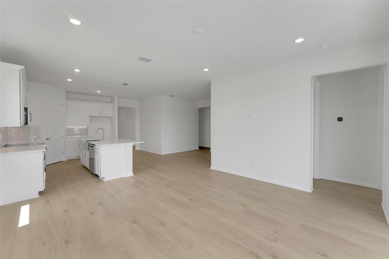 Single Family Residence at 16935 SQUIRREL BRANCH LN, ALVA, photo 13 of 35