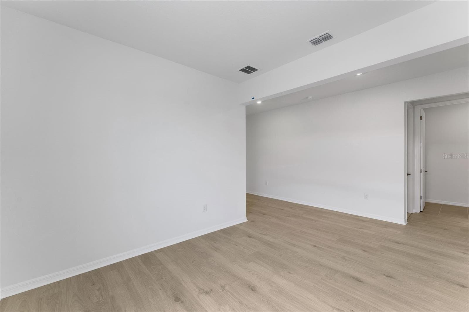 Single Family Residence at 16935 SQUIRREL BRANCH LN, ALVA, photo 32 of 35