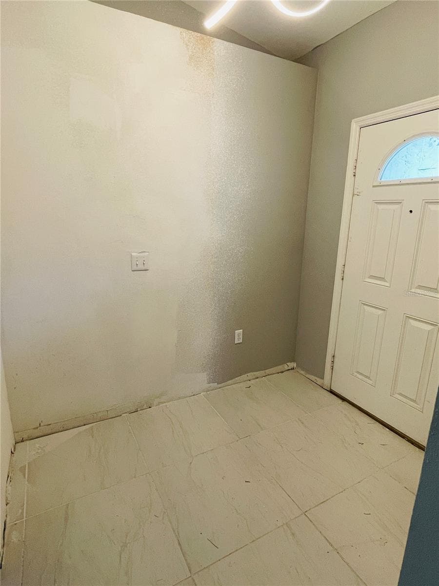Single Family Residence at 124 PINE CRSE, OCALA, photo 7 of 35