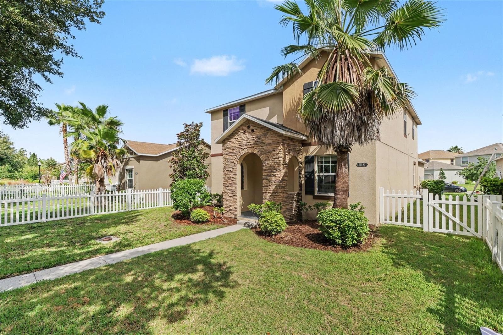 Single Family Residence at 21087 PLEASANT PLAINS PKWY, LAND O LAKES, photo 2 of 31