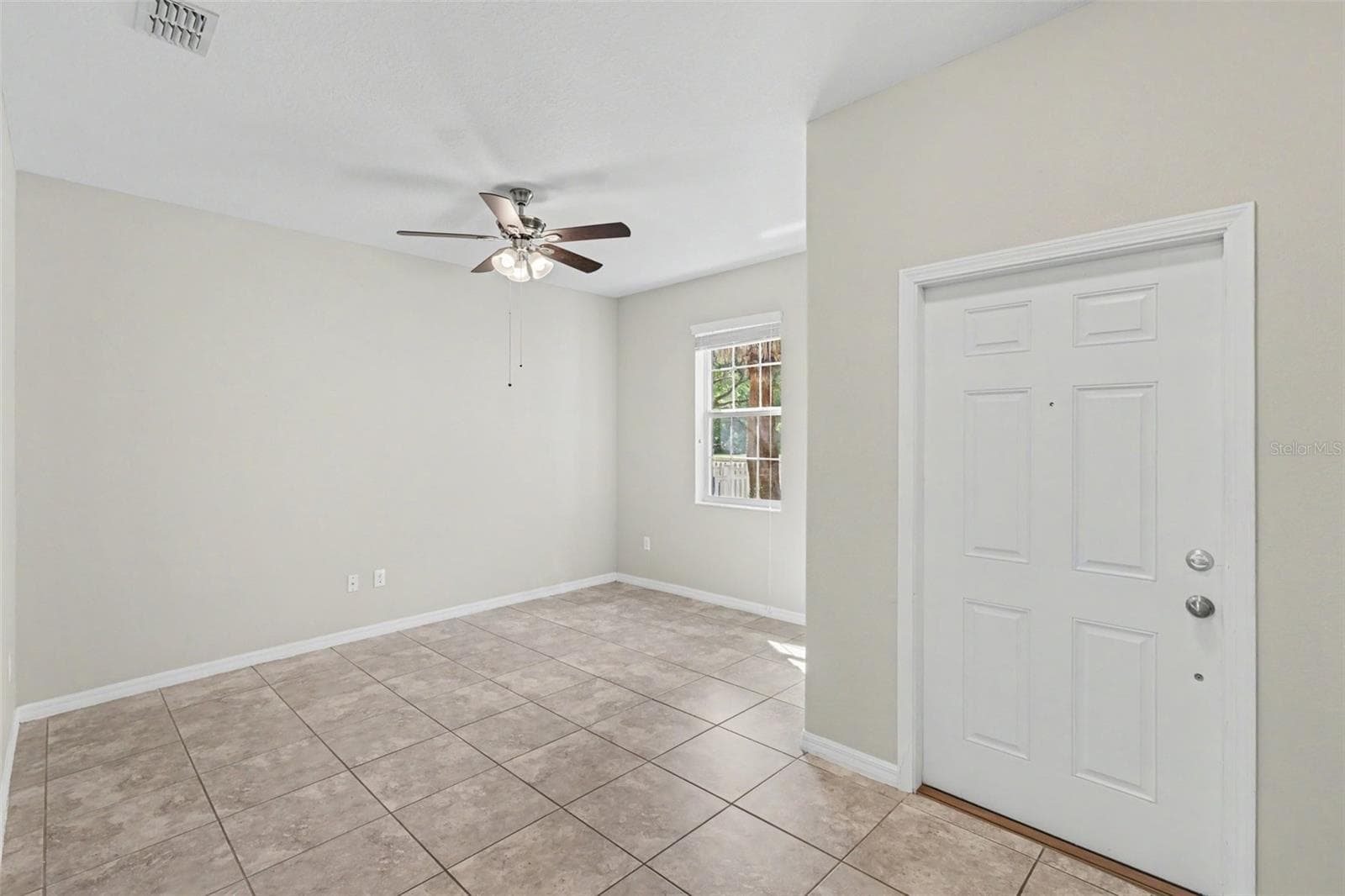 Single Family Residence at 21087 PLEASANT PLAINS PKWY, LAND O LAKES, photo 8 of 31