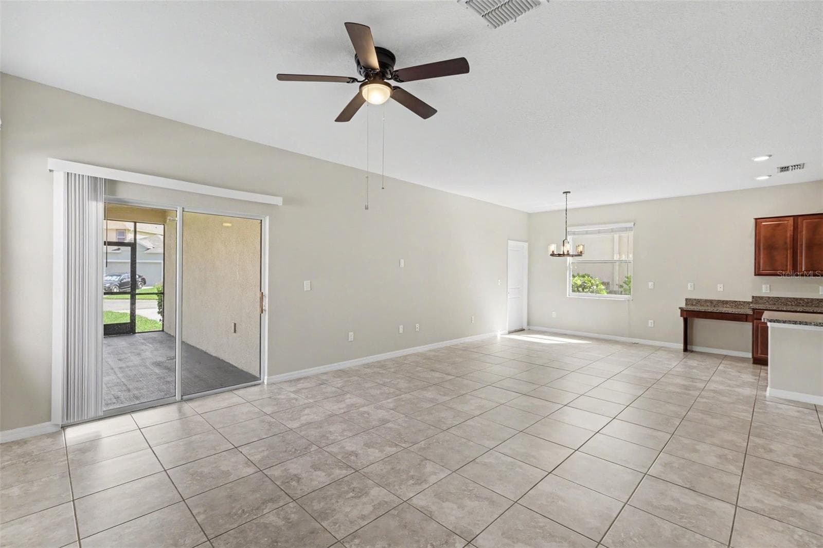 Single Family Residence at 21087 PLEASANT PLAINS PKWY, LAND O LAKES, photo 10 of 31