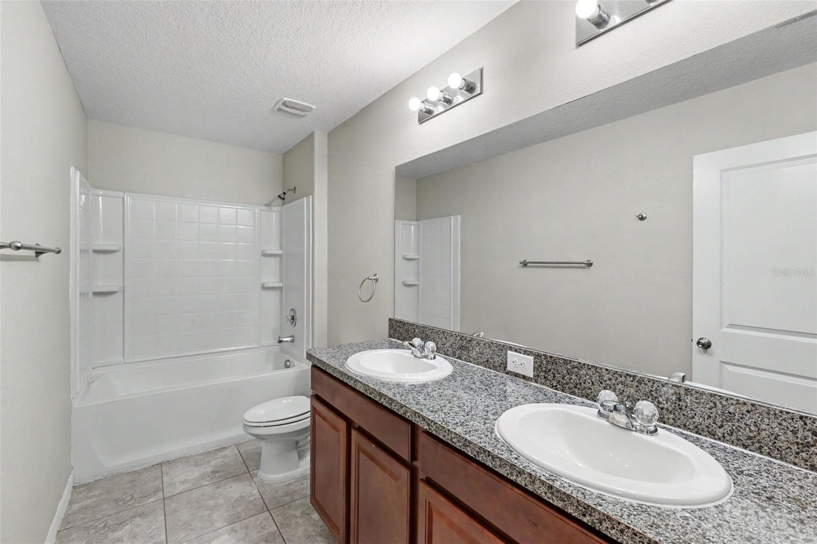 Single Family Residence at 21087 PLEASANT PLAINS PKWY, LAND O LAKES, photo 27 of 31