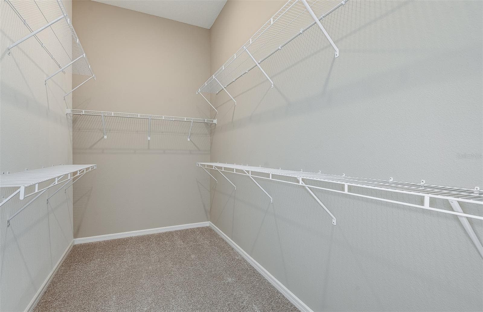 Model Home Design Only. Pictures and furnishings are for illustrative purposes only. Elevations, colors and options may vary. Furniture is for model home staging only. - 6323 DEW DROP LOOP, ST CLOUD