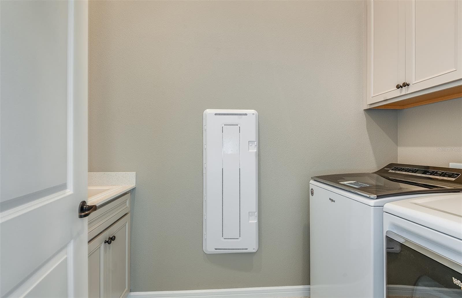Model Home Design Only. Pictures and furnishings are for illustrative purposes only. Elevations, colors and options may vary. Furniture is for model home staging only. - 6323 DEW DROP LOOP, ST CLOUD