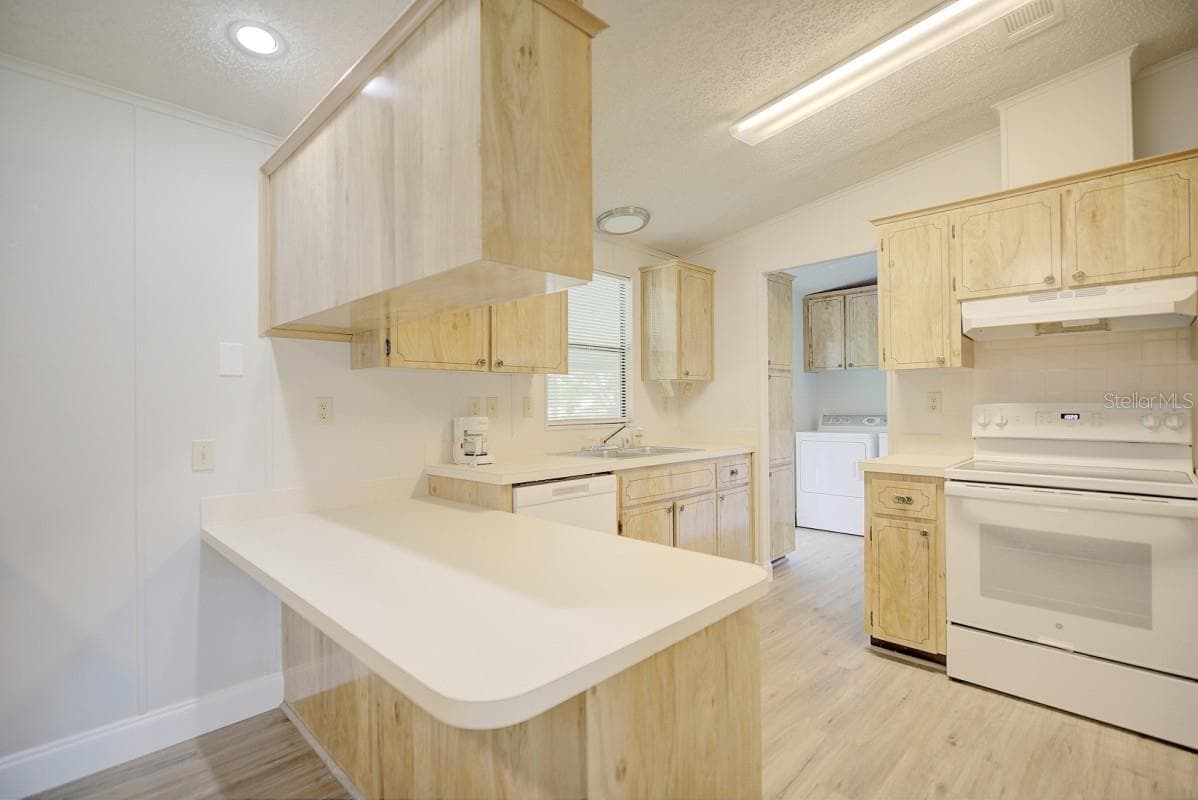 Manufactured Home at 3523 SE 35TH AVE, OKEECHOBEE, photo 14 of 23