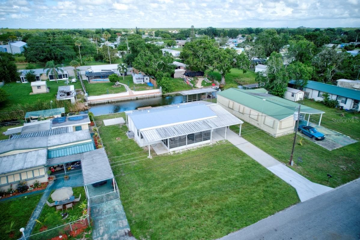 Manufactured Home at 3523 SE 35TH AVE, OKEECHOBEE, photo 19 of 23
