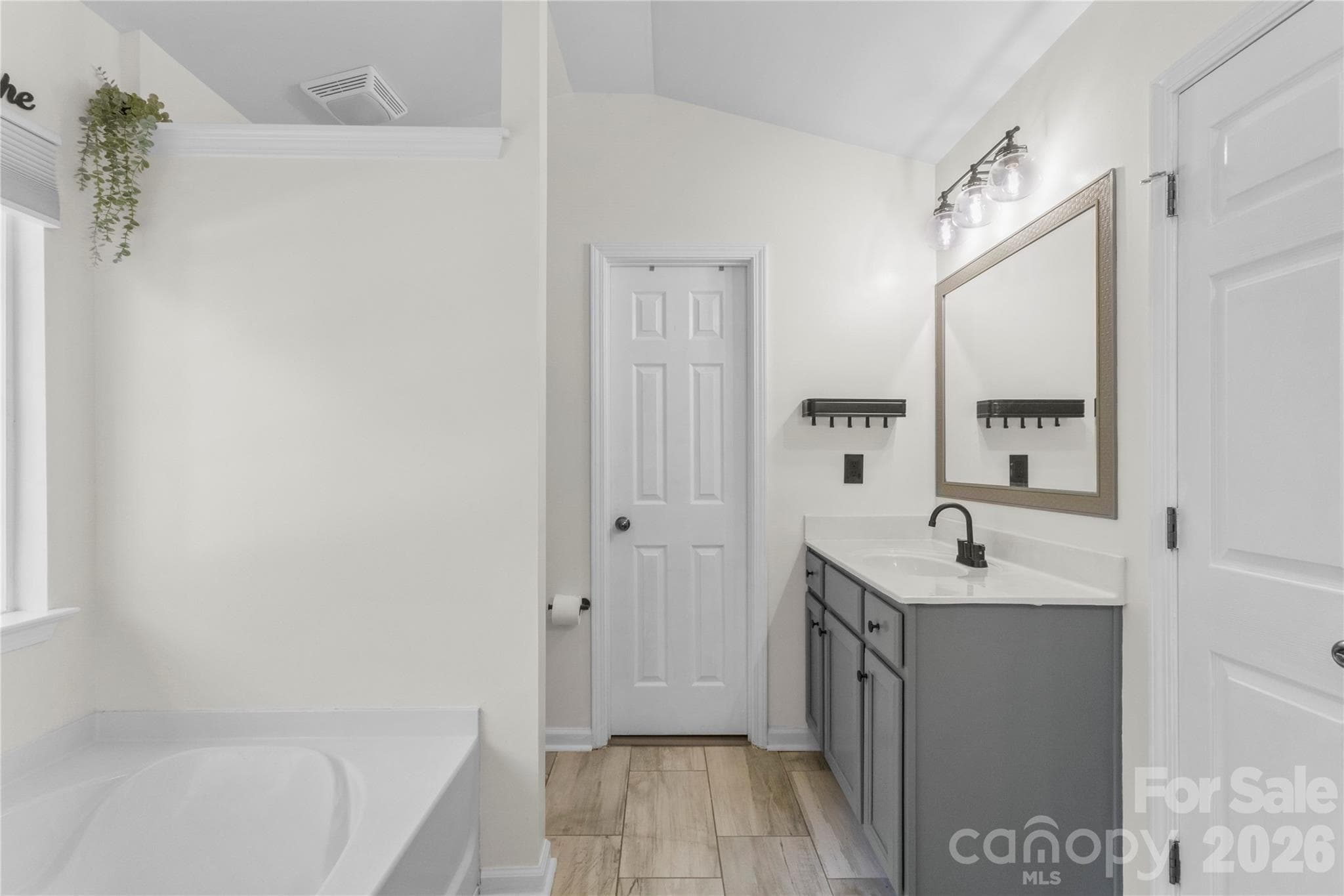 Single Family Residence at 6600 Hermsley Road, Charlotte, photo 26 of 39